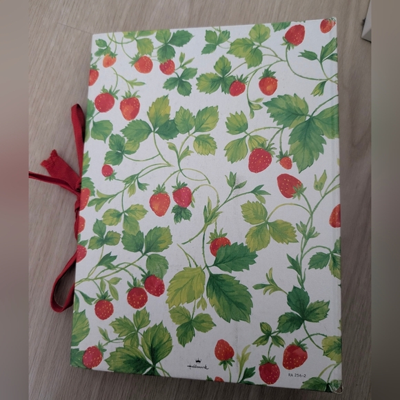 1980's Hallmark Strawberry Recipe File with Red Ribbon - Picture 2 of 9
